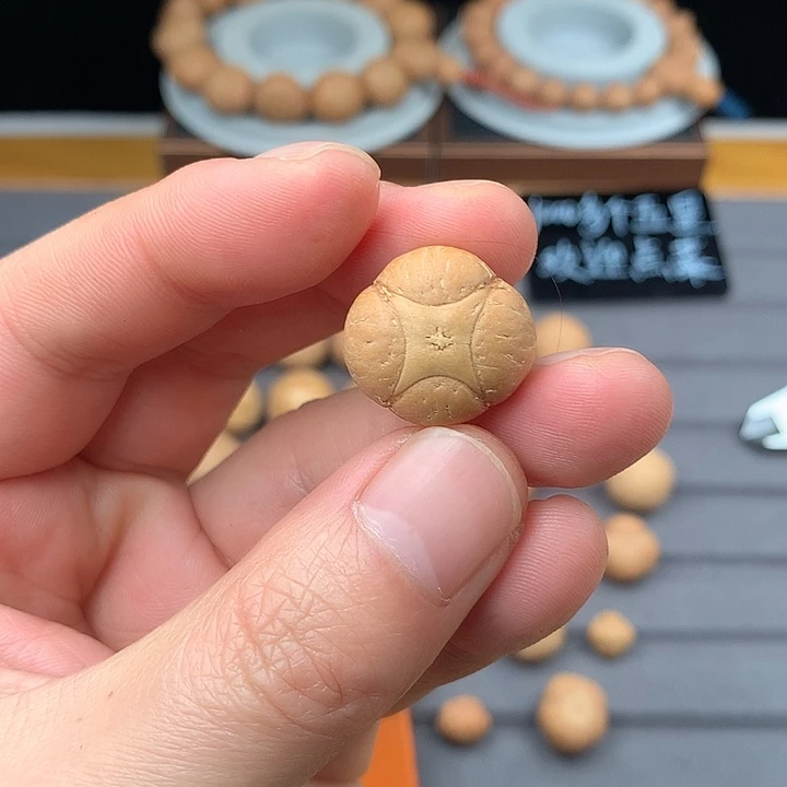 吊坠凤眼菩提每**笑20+麒麟，非质量问题开孔不退