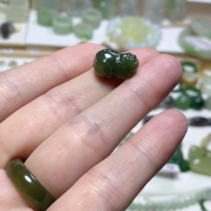 和田玉（青玉）未镶嵌颈饰