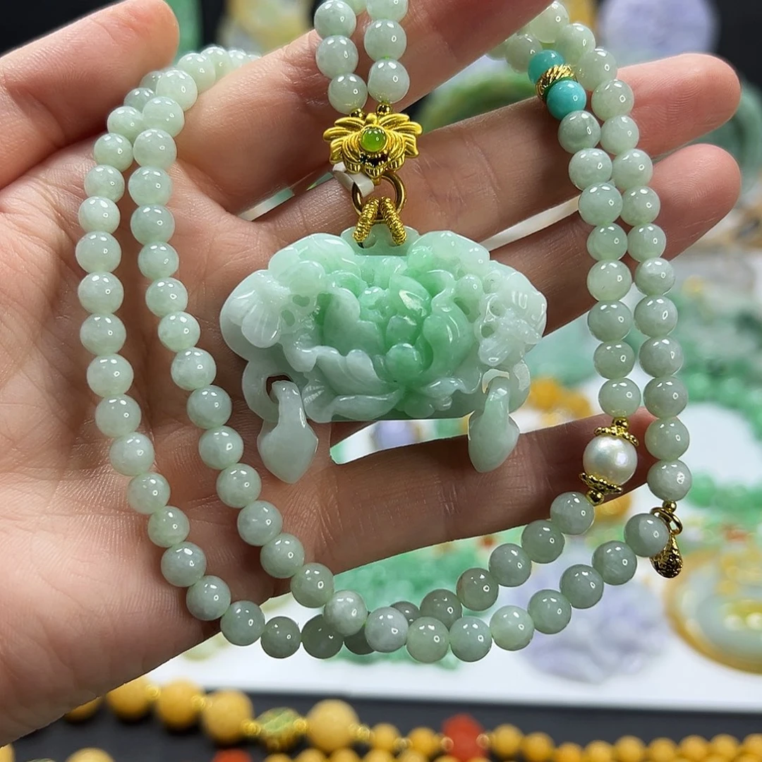 翡翠未镶嵌颈饰吊坠