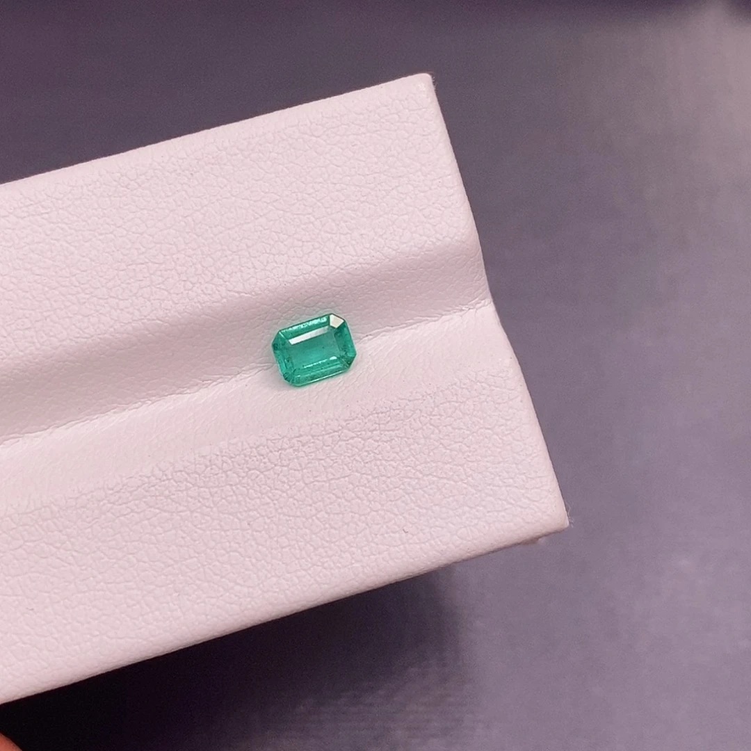 裸石祖母绿4×5mm左右