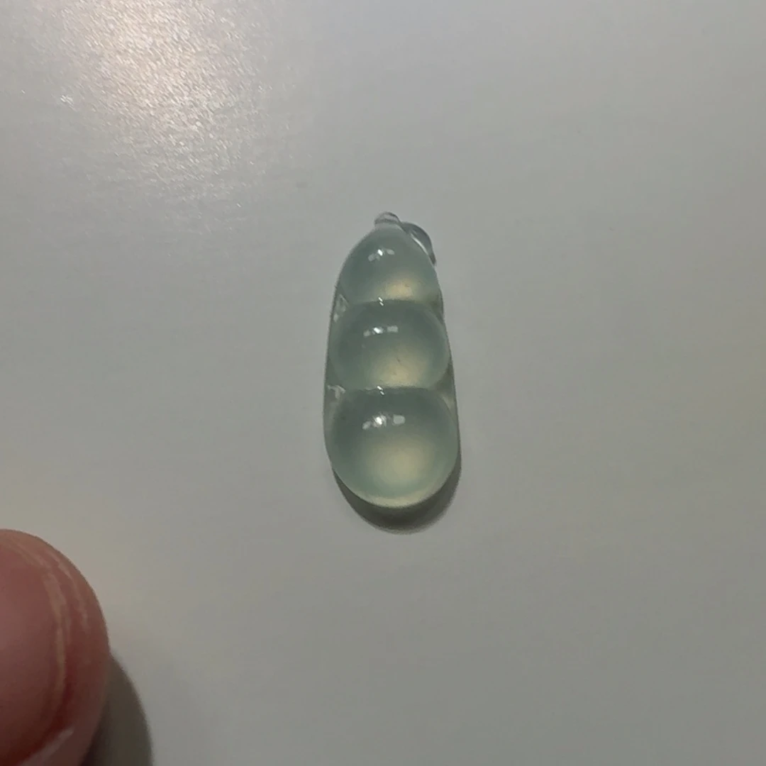颈饰未镶嵌翡翠豆子