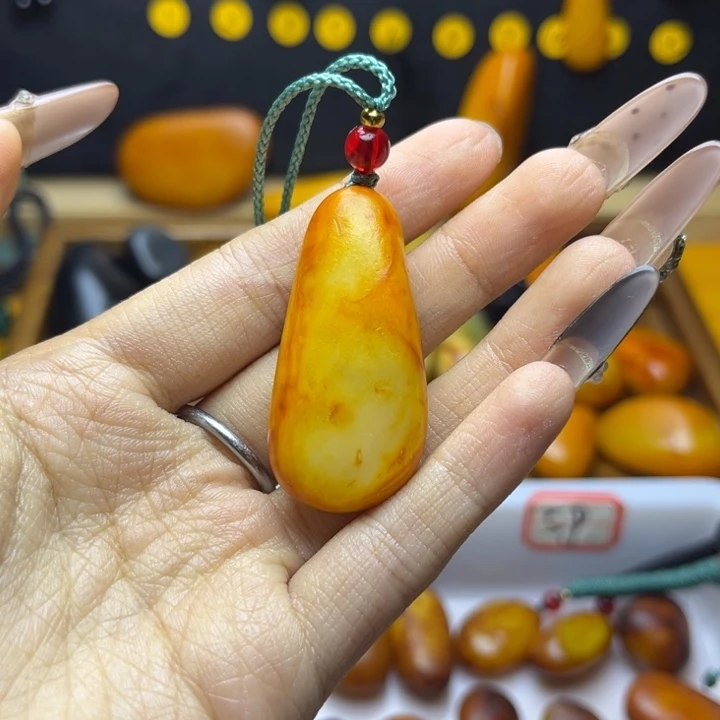 。***真未镶嵌和田玉（糖玉）珠宝半成品