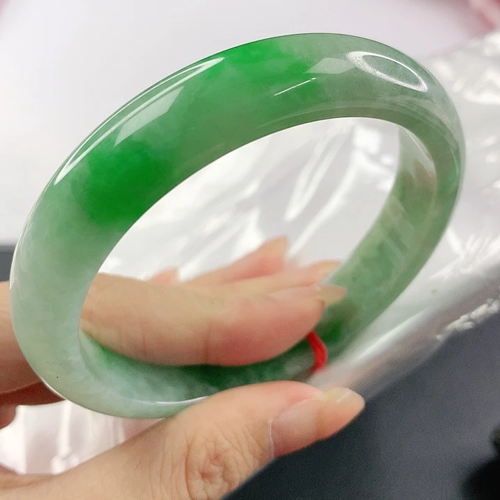 未镶嵌手镯翡翠，930