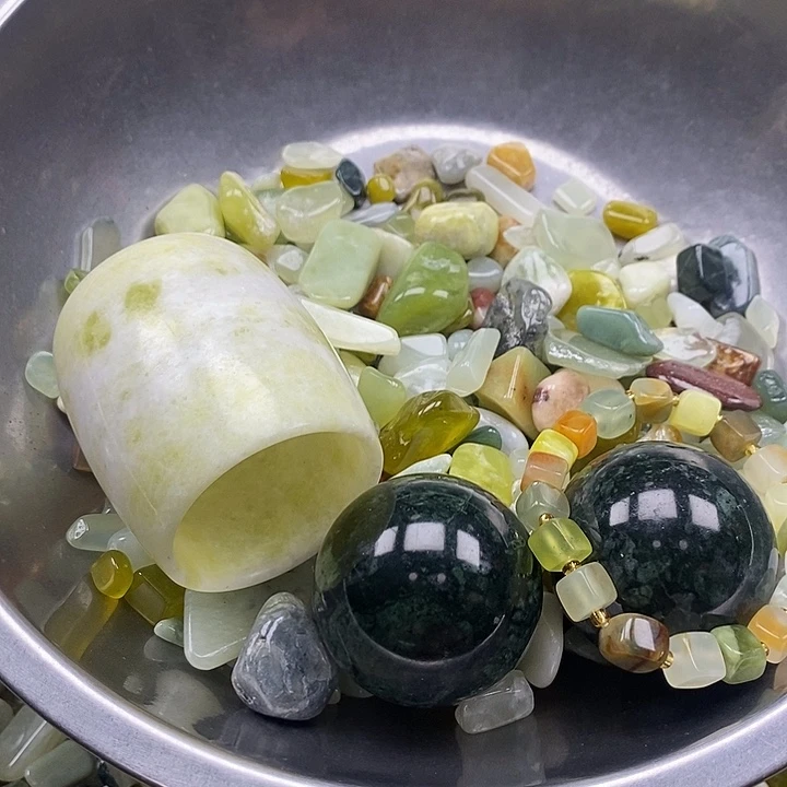 岫玉未镶嵌鱼缸石