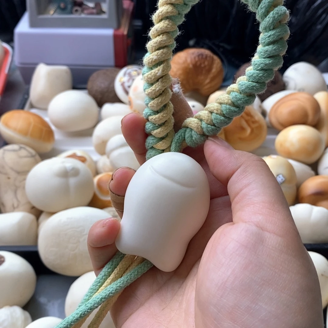 菩提根/象牙果把件满****红定制小肥鱼打孔编绳