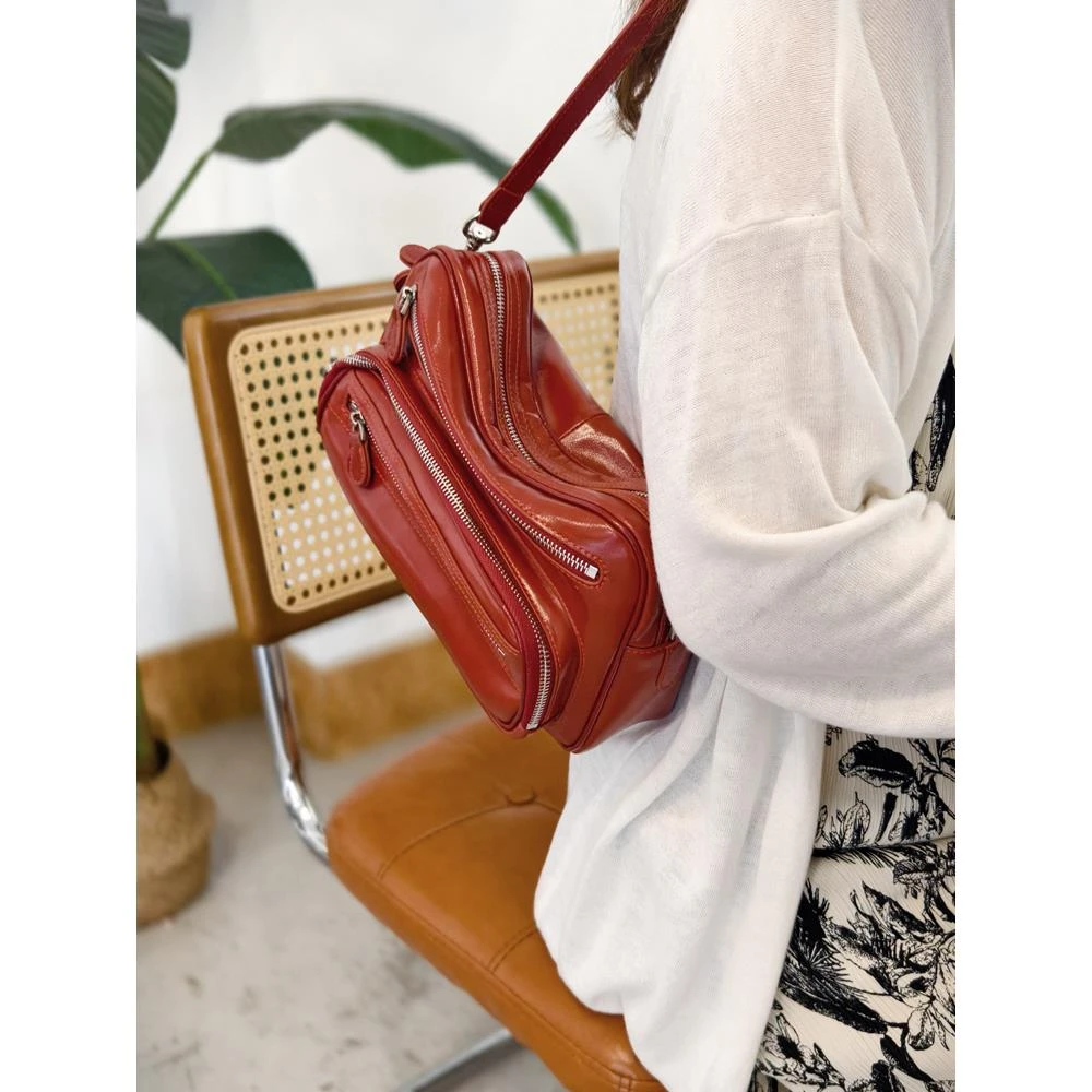 TOUCH MISS时尚潮流油蜡皮多隔层机车包包女单肩斜跨包真皮腋下包