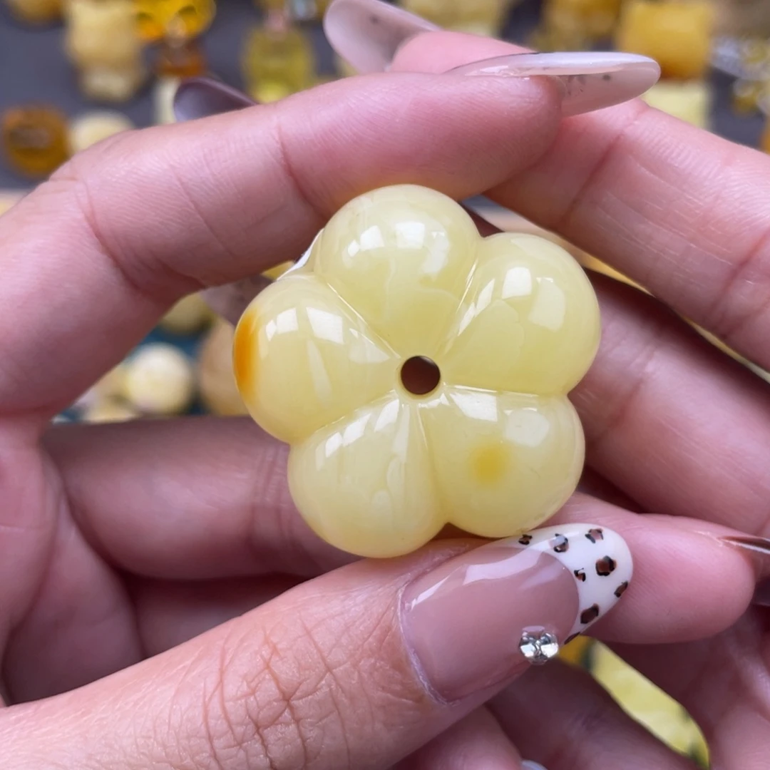 裸石琥珀未镶嵌蜜蜡