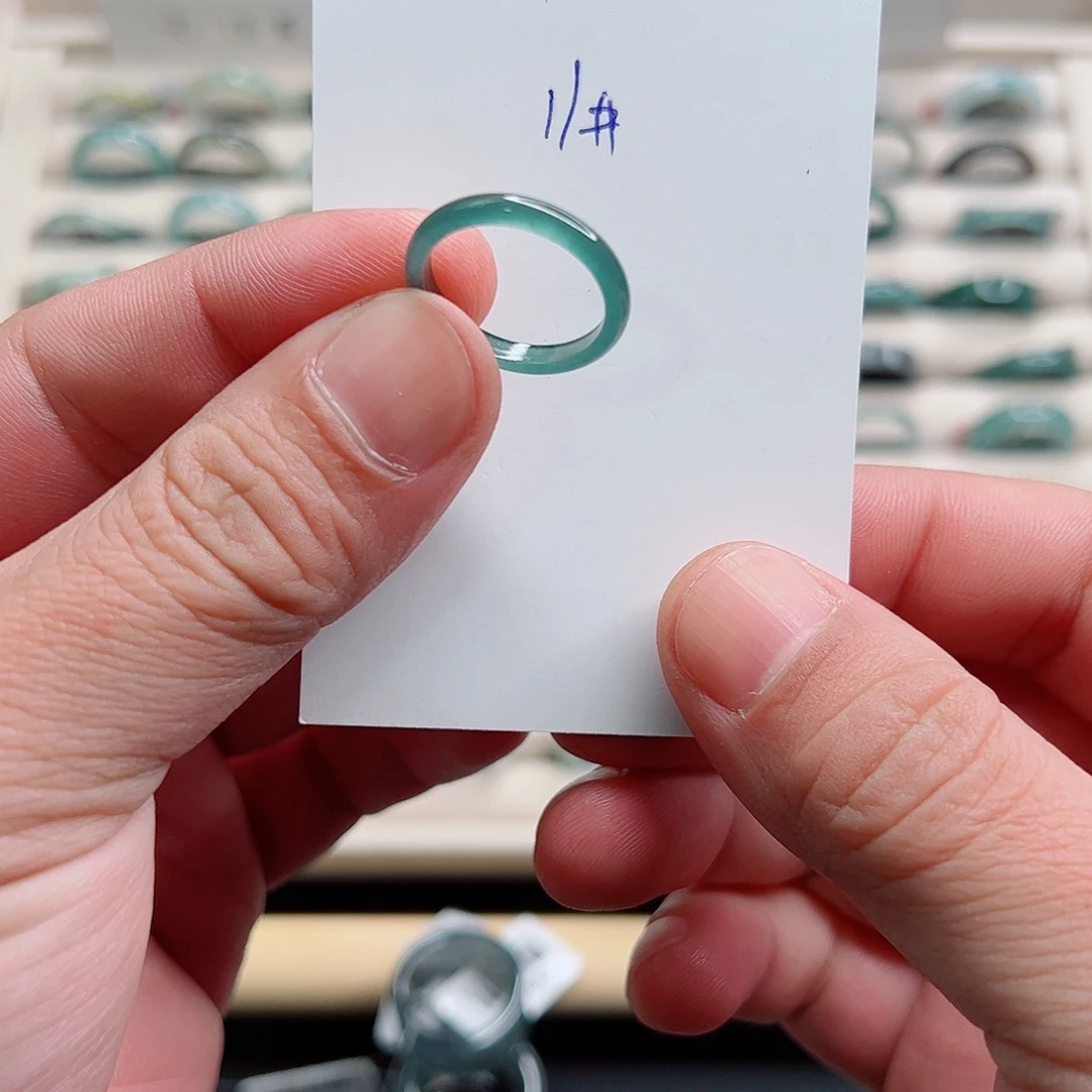 翡翠未镶嵌戒指翡翠