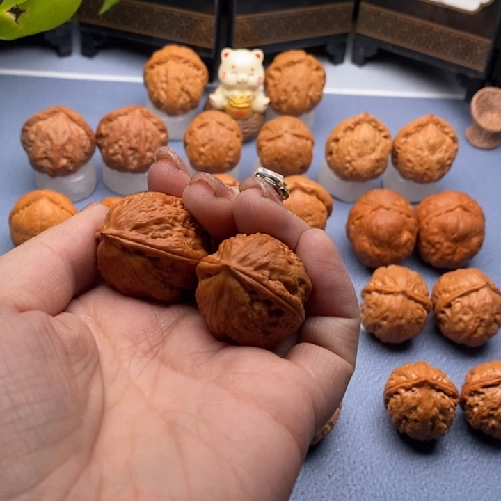 文玩核桃把件cu 粗筋