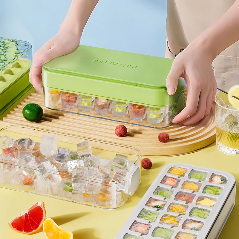 冰块模具冰块制冰神器家用制冰模具硅胶按压式带盖冰格储冰制冰盒