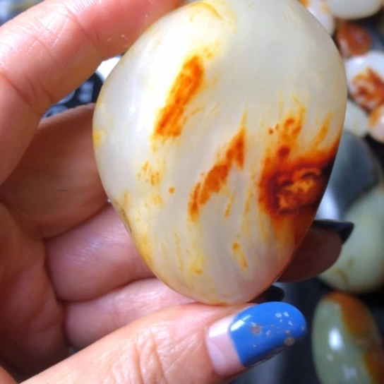 和田玉未镶嵌珠宝奇石