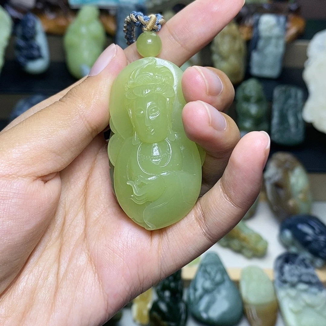 【闪购商品】颈饰未镶嵌和田玉穿**空