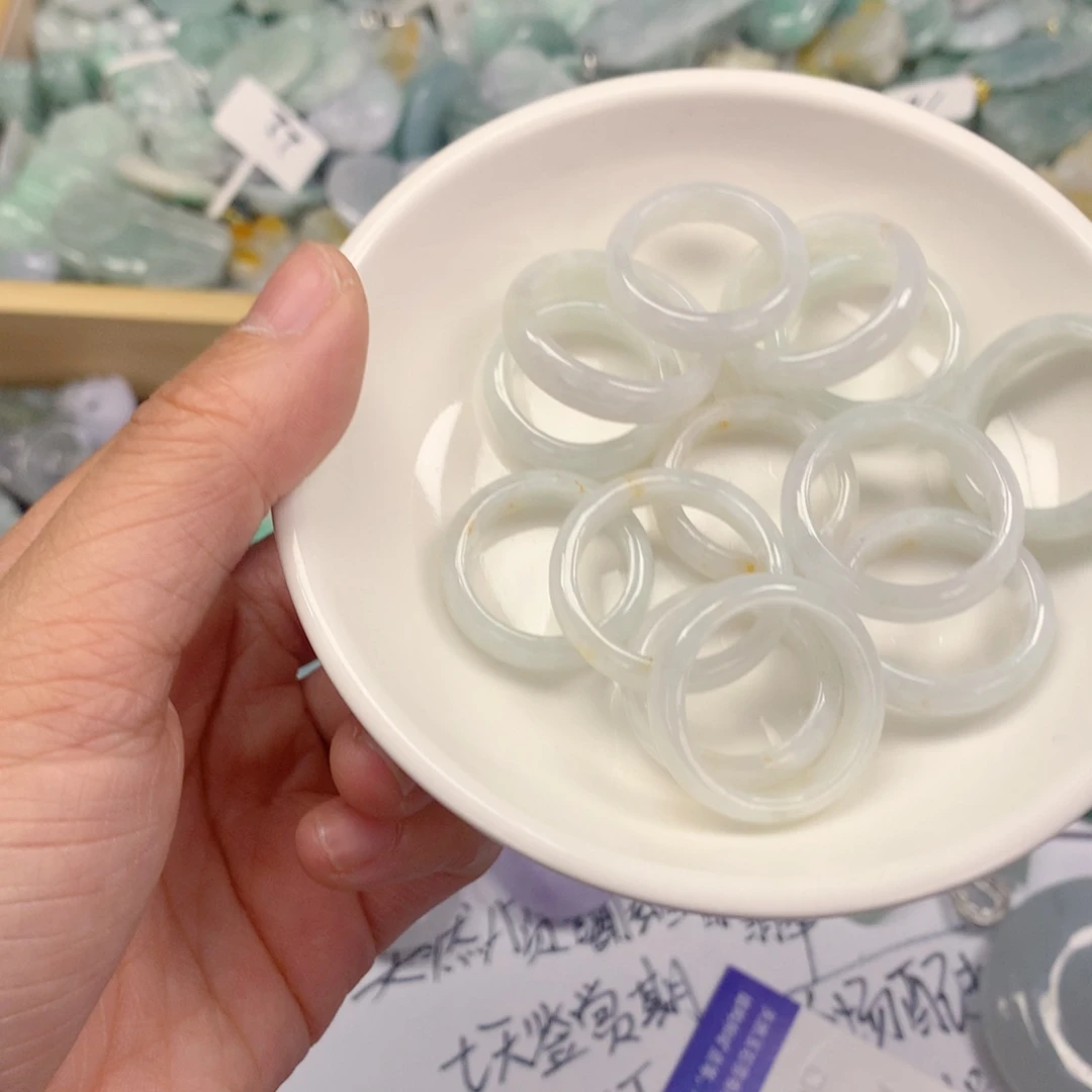 翡翠裸石纯天然a货缅甸（多样性发其一）
