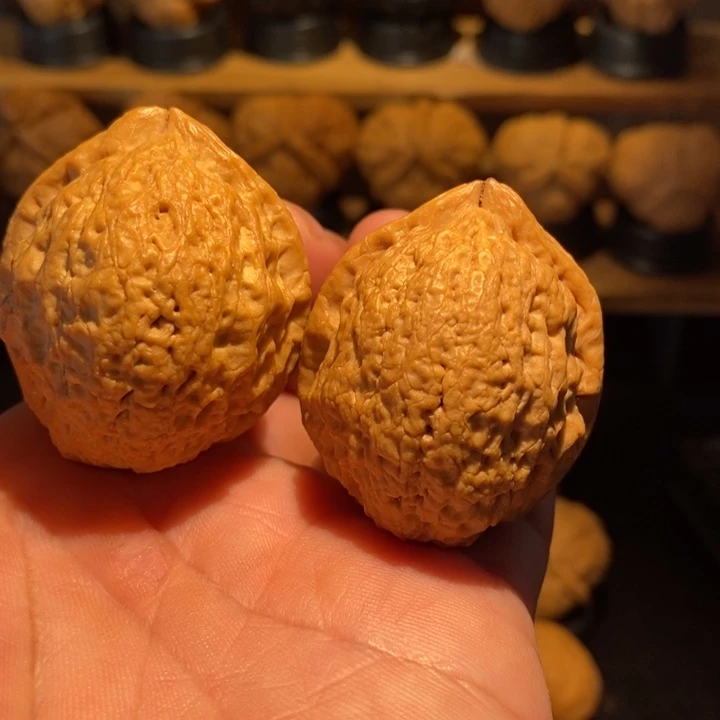 吊坠桃核罗汉锤尺寸40