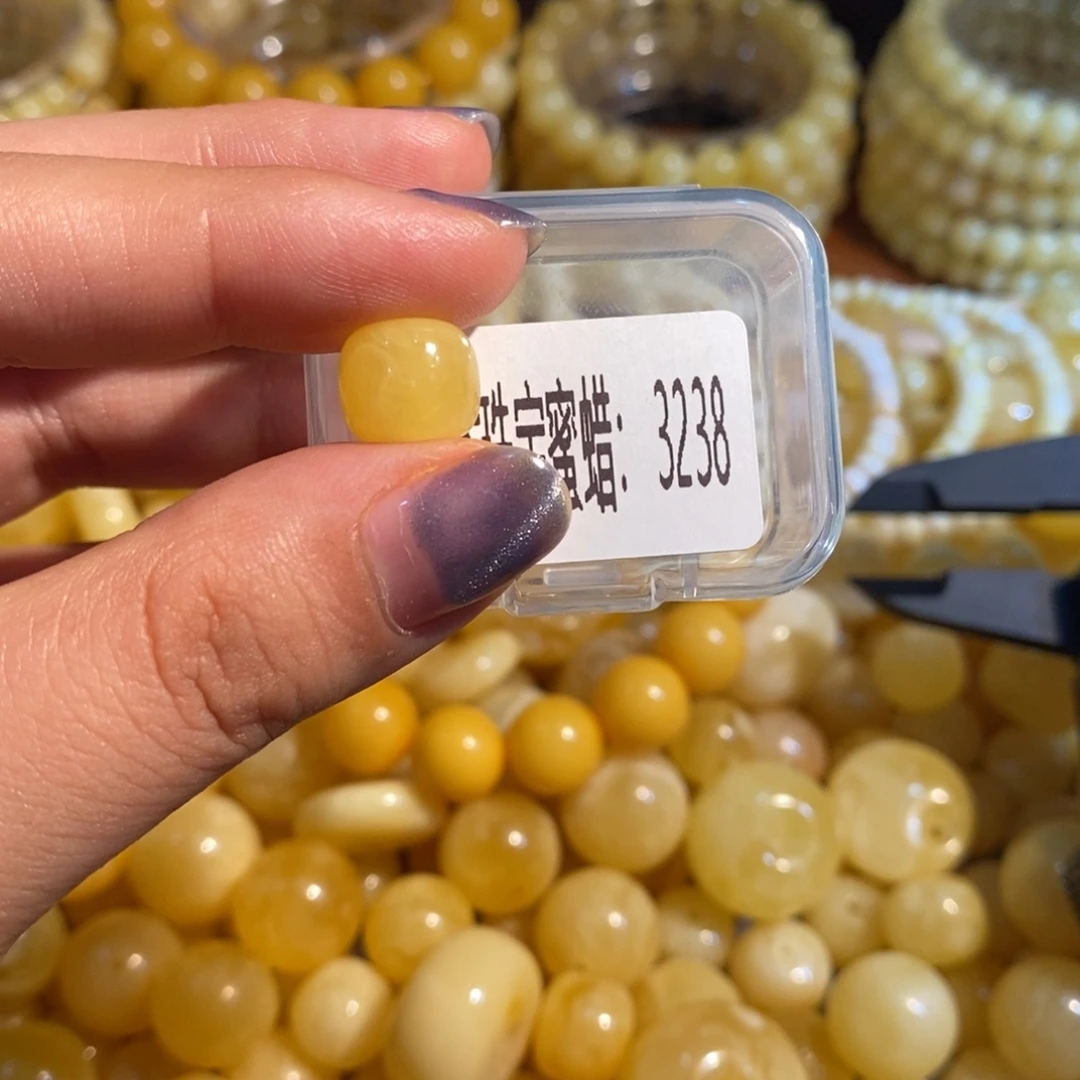 琥珀未镶嵌珠宝奇石3238