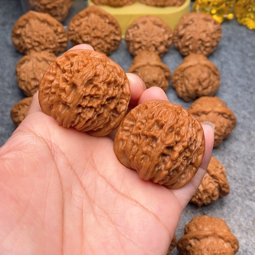 文玩核桃把件精品特价红皮四座楼41