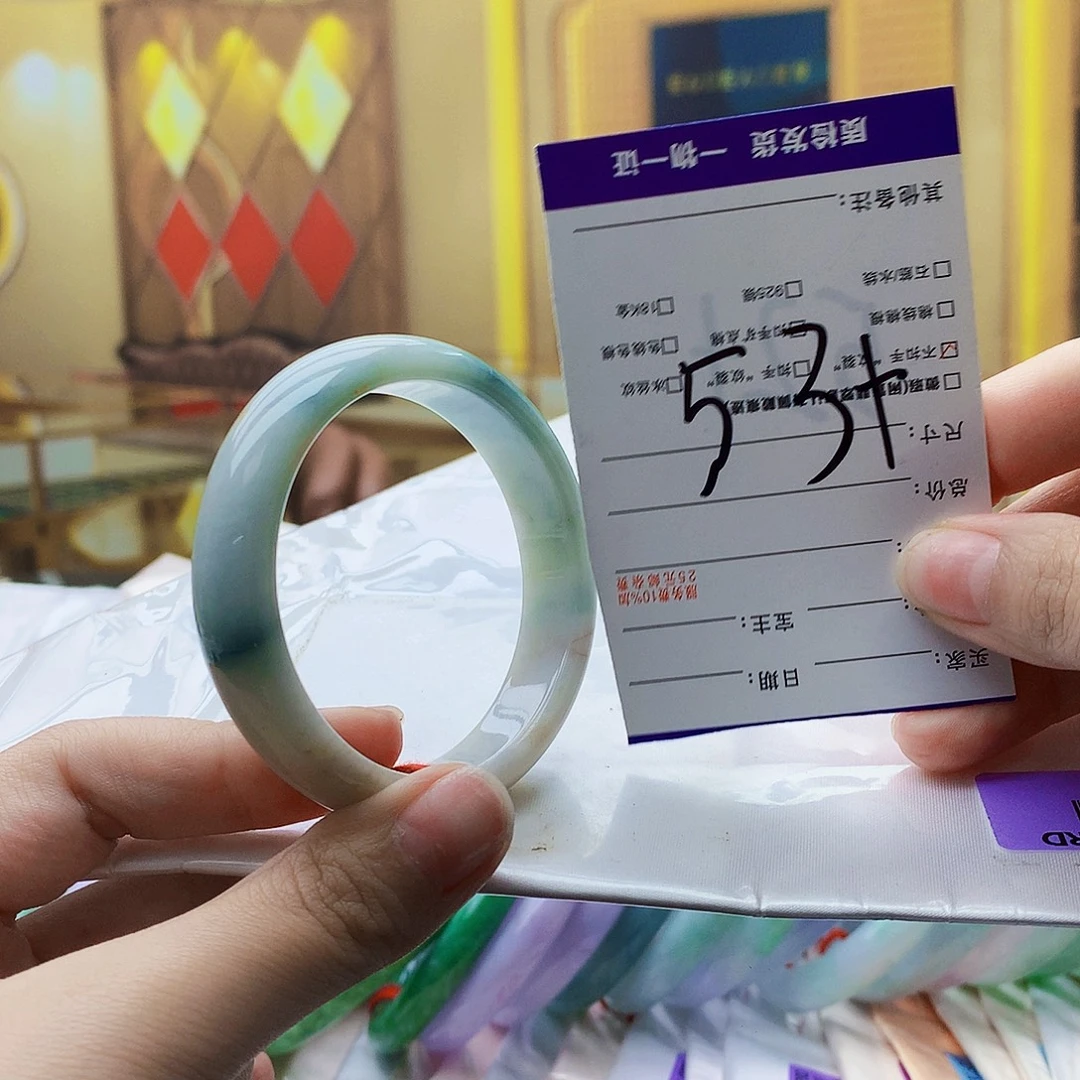 翡翠未镶嵌手镯00……