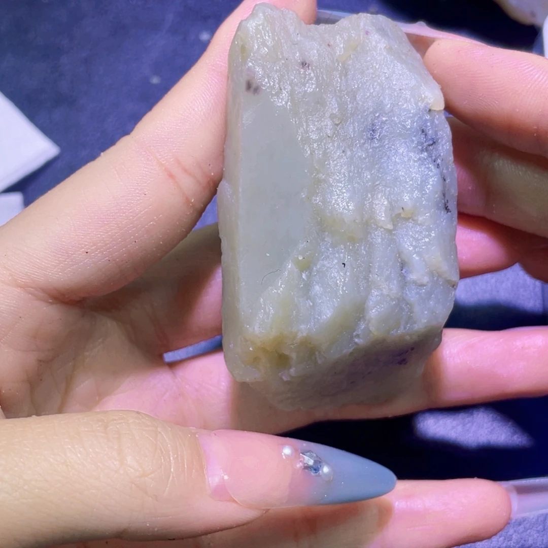 和田玉未镶嵌珠宝半成品