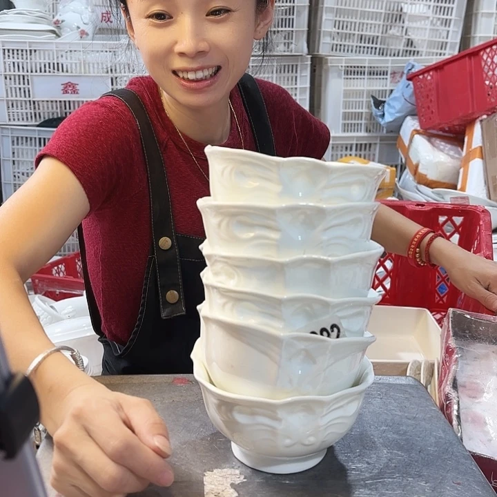 盘微瑕产品……六个四方米饭碗