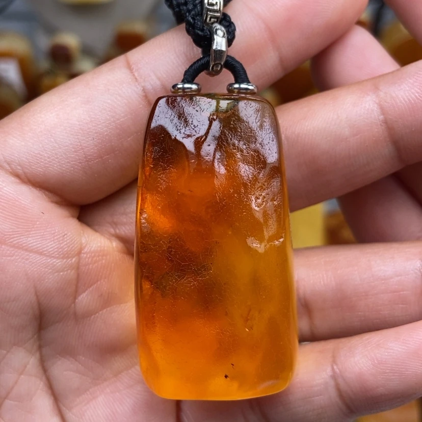 【闪购商品】琥珀颈饰未镶嵌