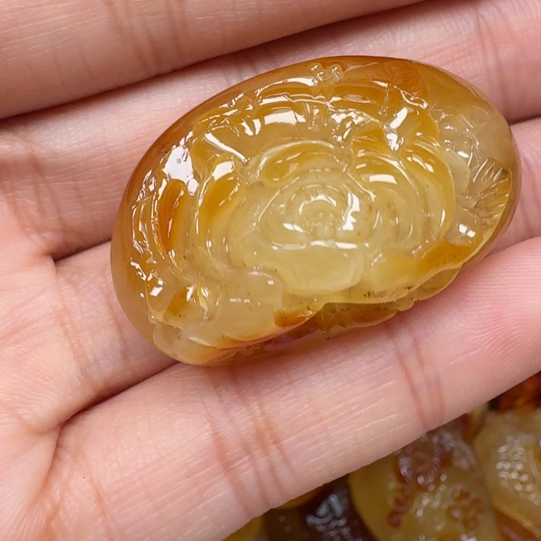 琥珀未镶嵌珠宝奇石