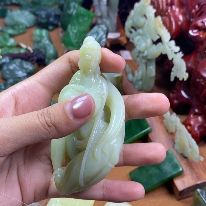 和田玉（黄玉）未镶嵌颈饰