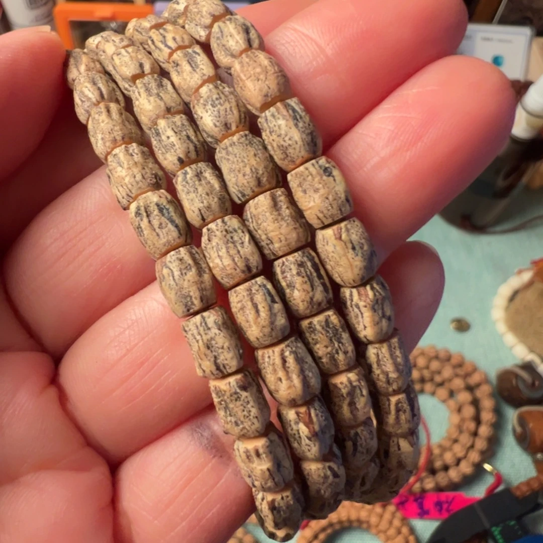 柏香籽/百香籽吊坠F748