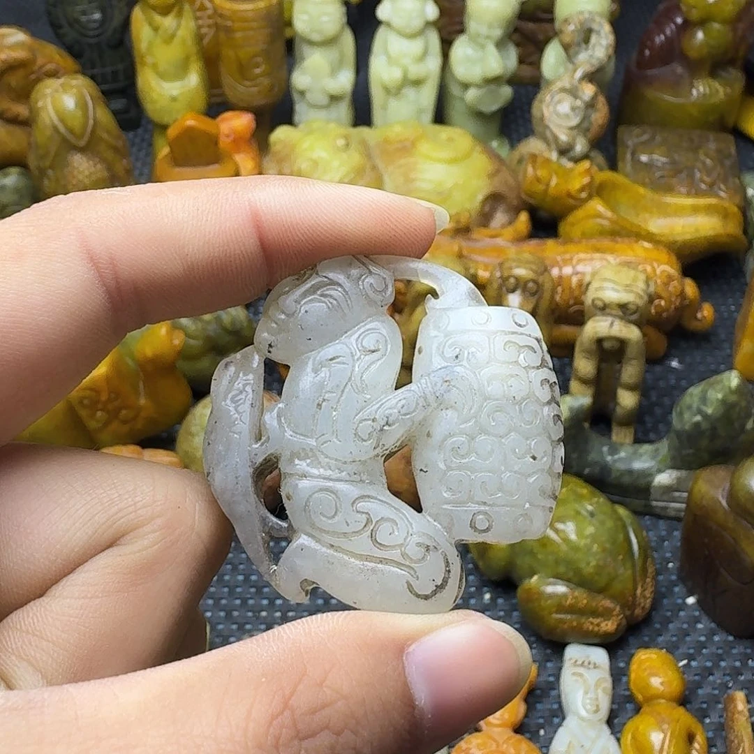 白玉菩提吊坠。。。