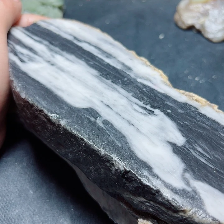 未镶嵌和田玉（糖玉）珠宝奇石