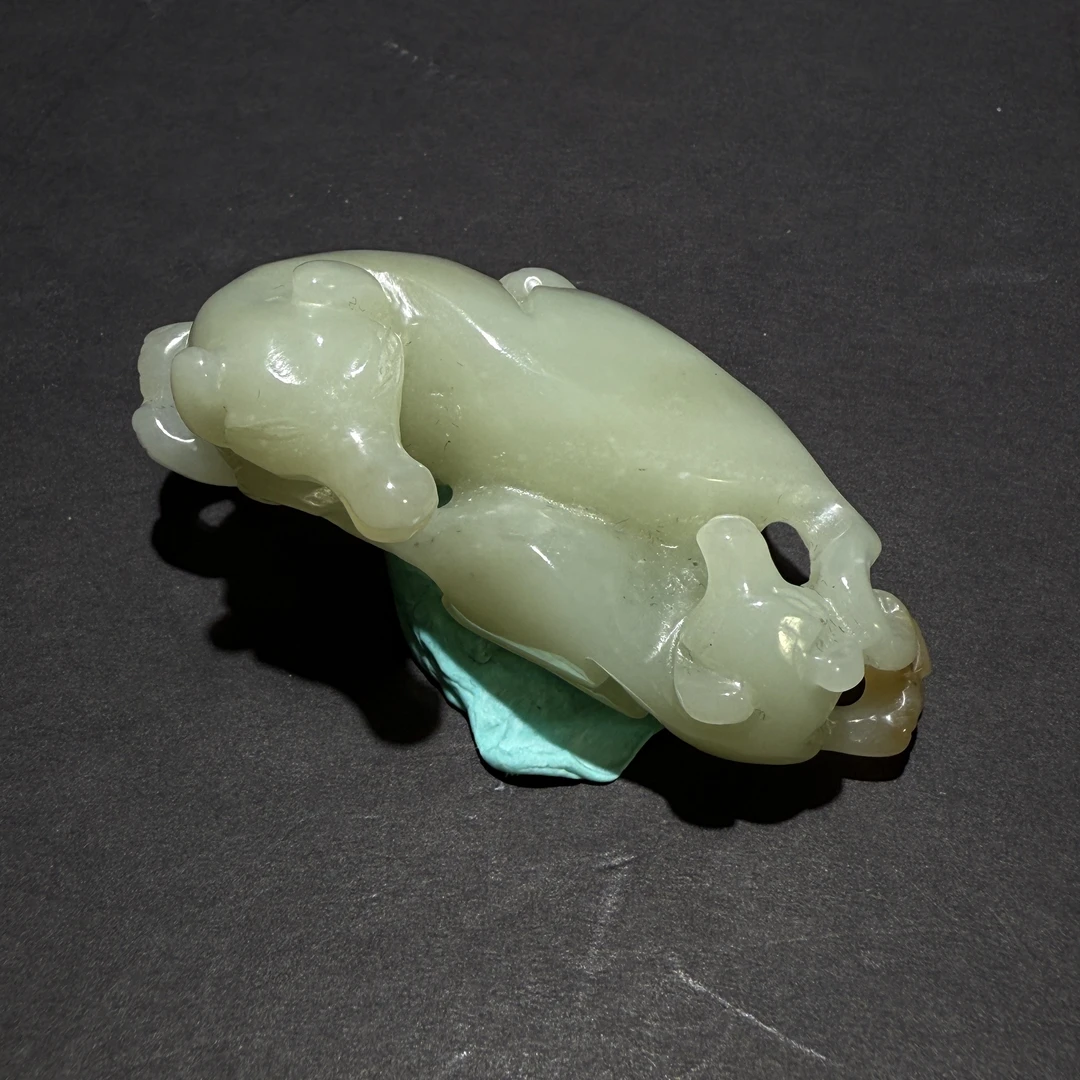 LOT131老库房和田玉双犬手把