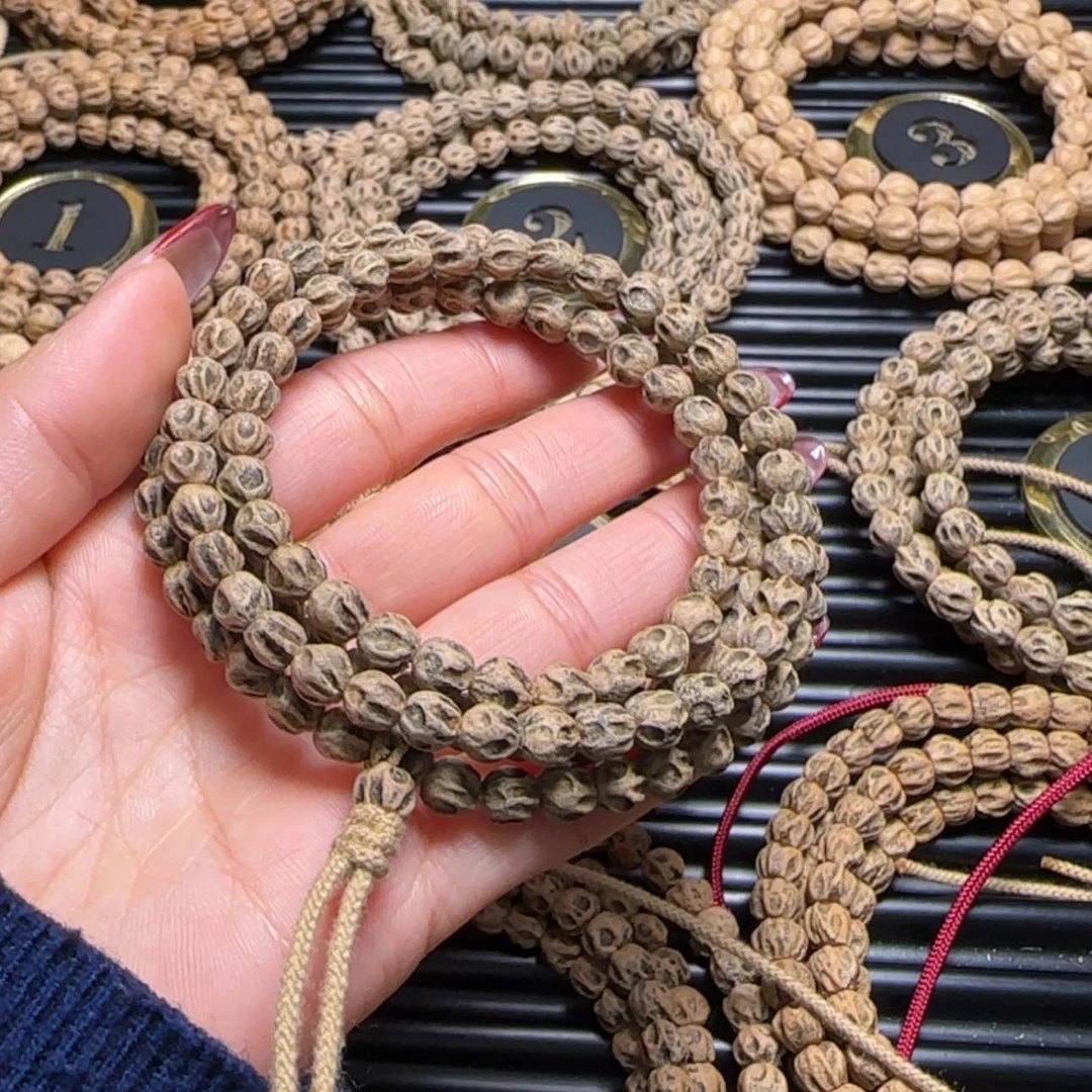 【闪购商品】柏香籽/百香籽吊坠～