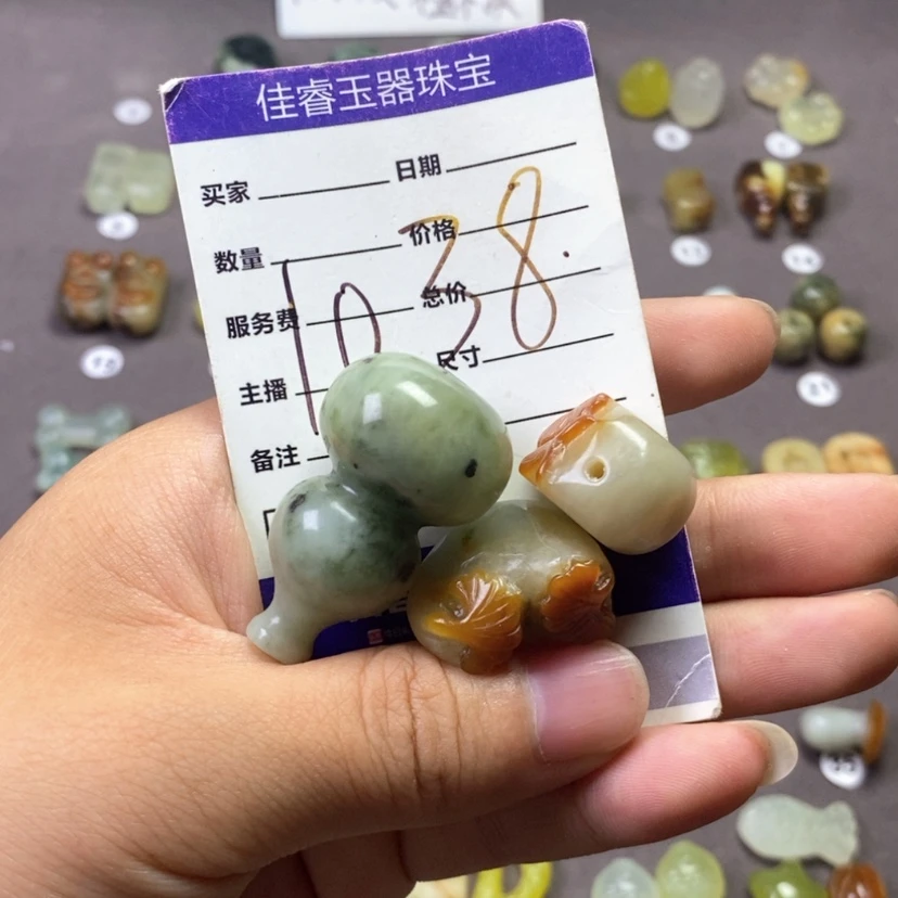 【闪购商品】岫玉未镶嵌吊坠(不含链)俊**人
