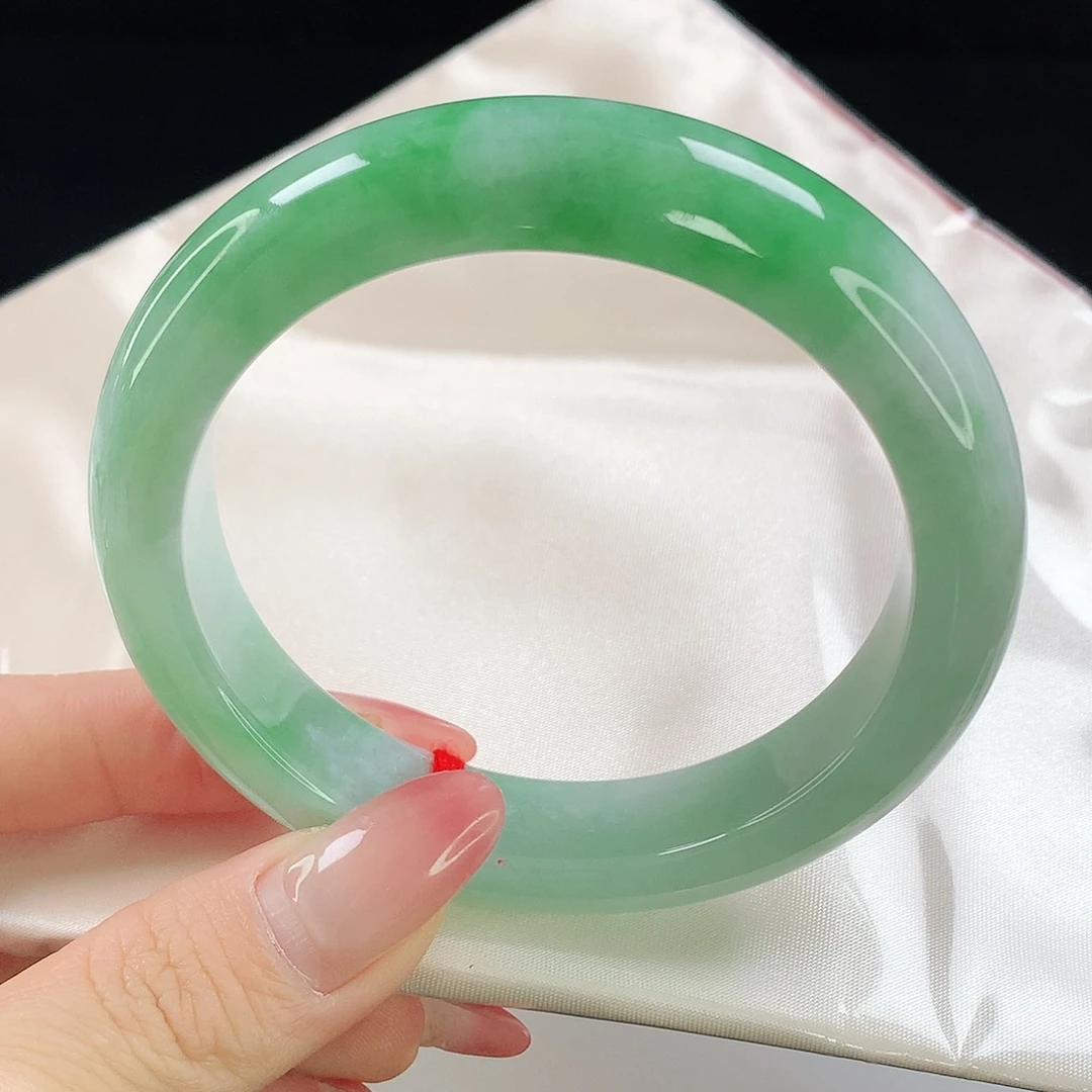 翡翠手镯未镶嵌141翡翠