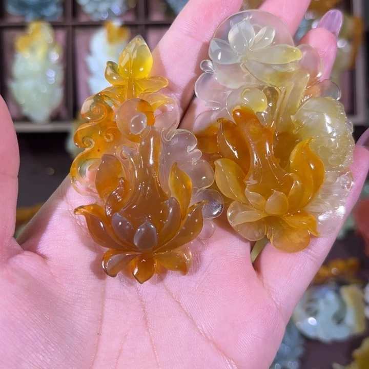 未镶嵌蛇纹石玉颈饰安*?