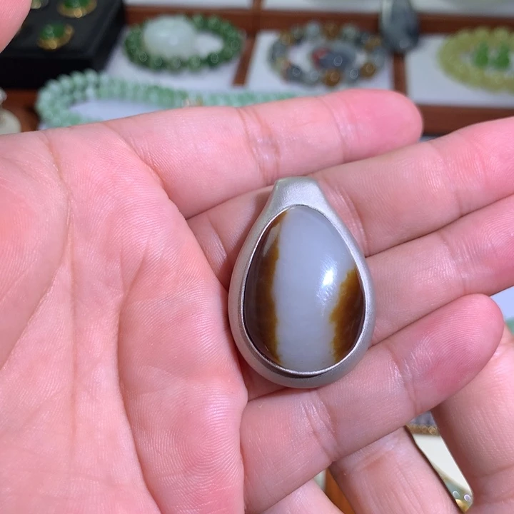 颈饰银S925镶嵌和田玉