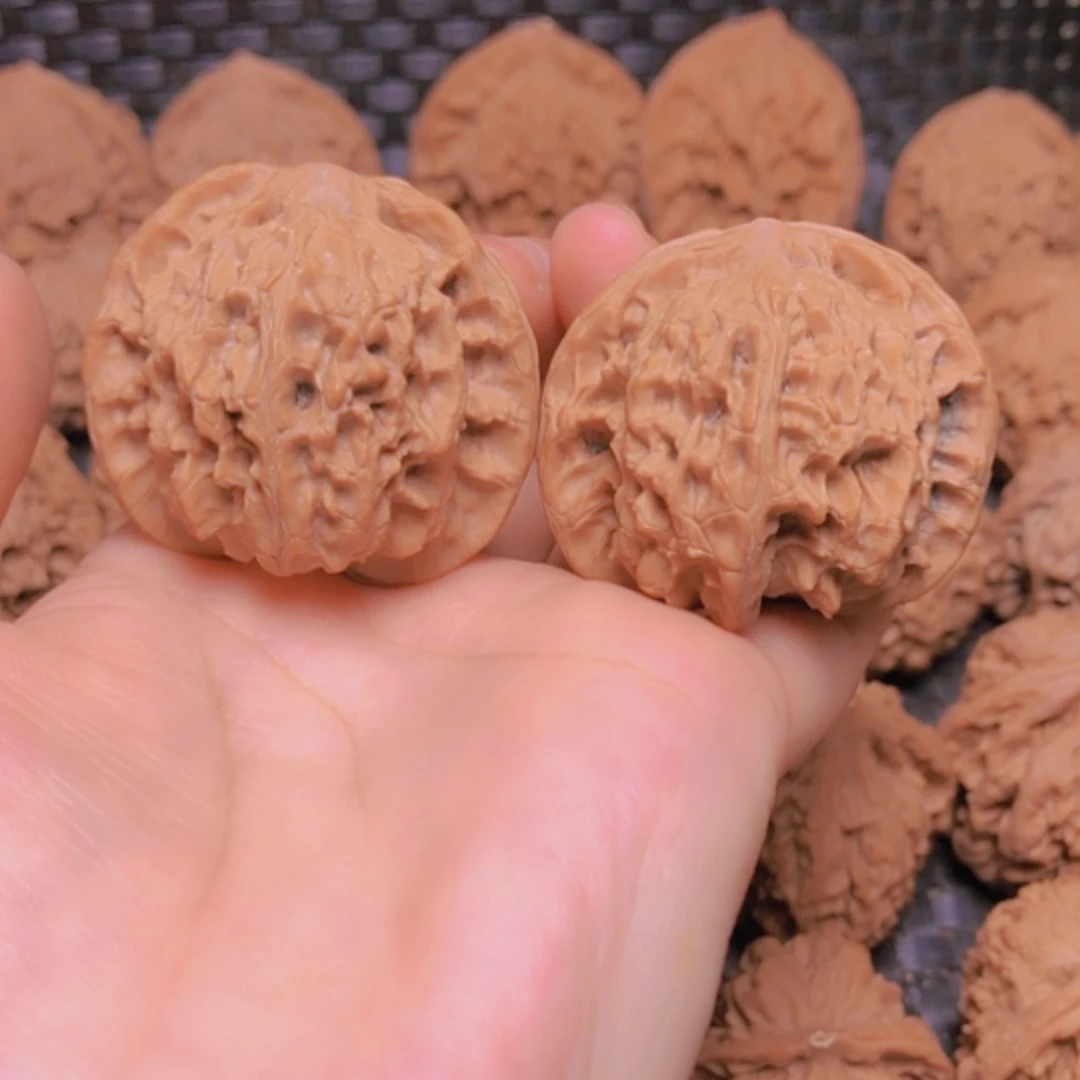 【闪购商品】把件核桃41.5凤眼有修