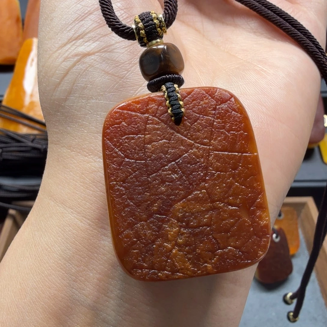 未镶嵌吊坠(赠链)琥珀