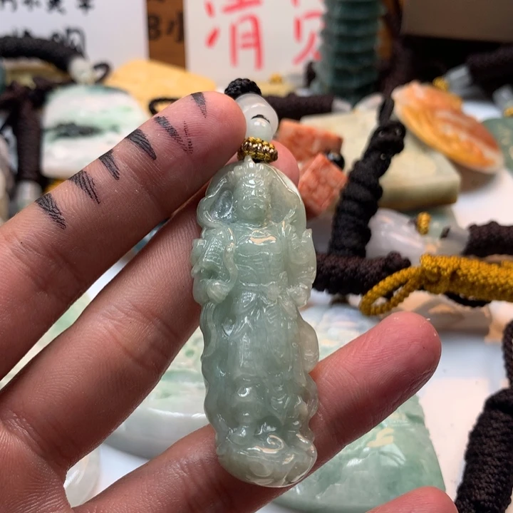 翡翠未镶嵌颈饰保真天然a货翡翠