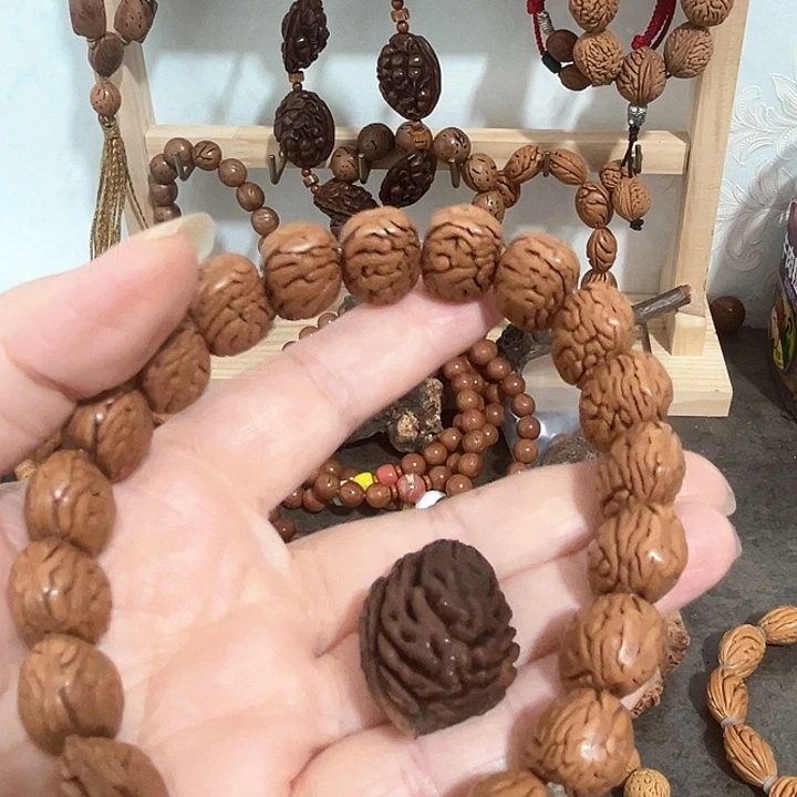 西***阳野生桃枭手牌手串