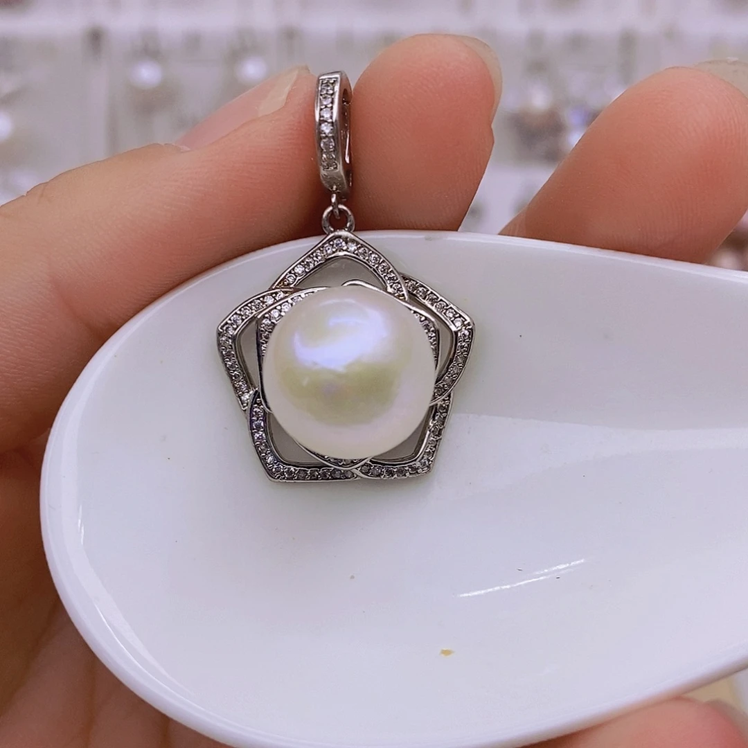 吊坠(赠链)未镶嵌淡水珍珠