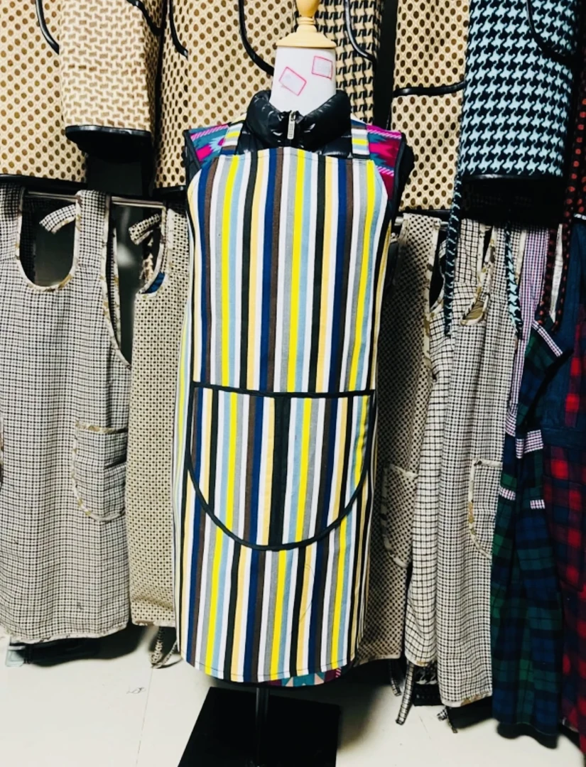 全新纯棉黑白蓝条纹一个口袋挂脖子防污无袖围裙80至160斤可穿