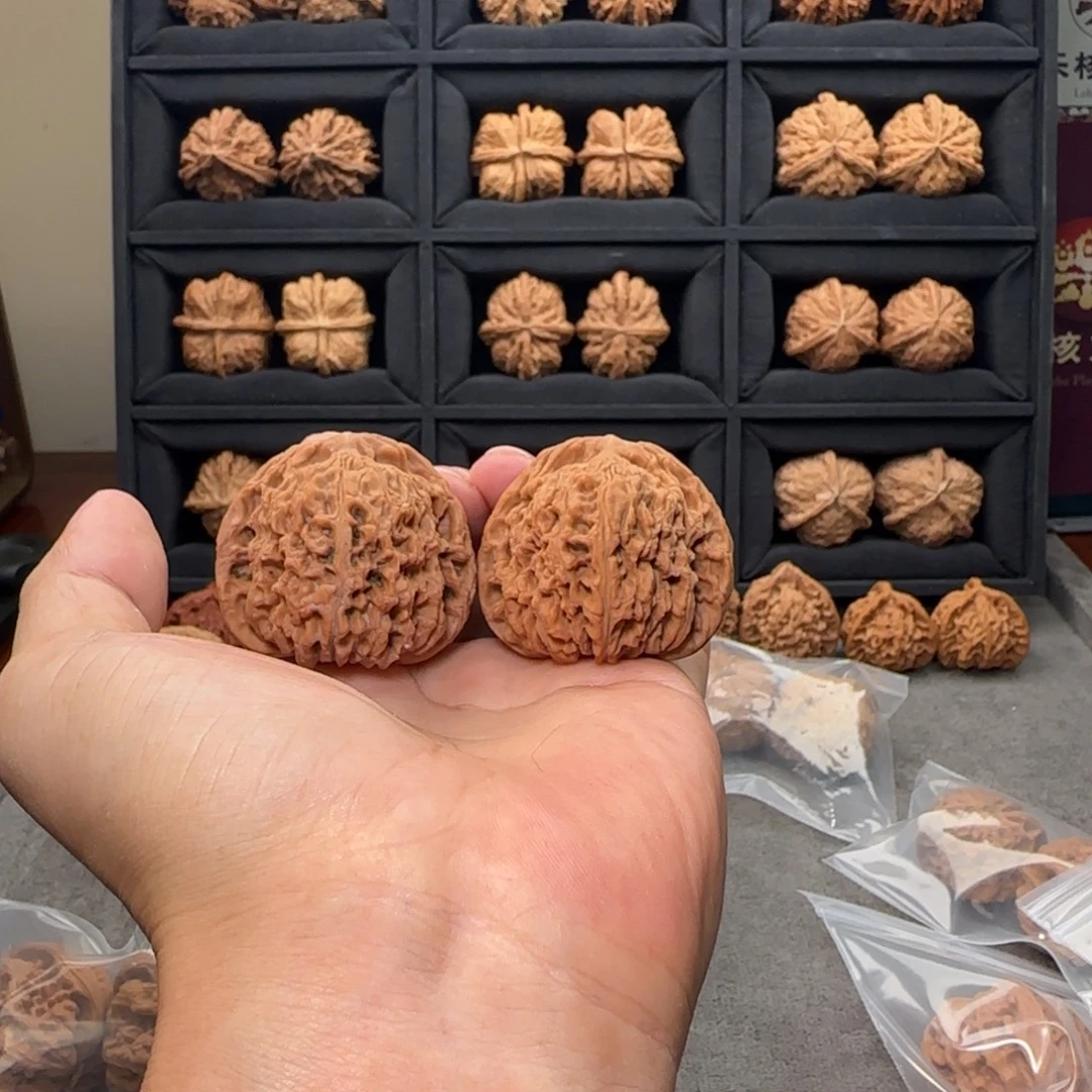 文玩核桃吊坠南疆石