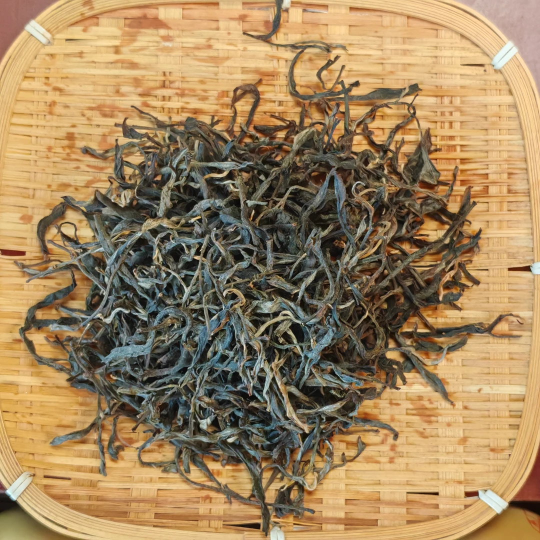 班章后山  普洱茶生茶  100克散茶