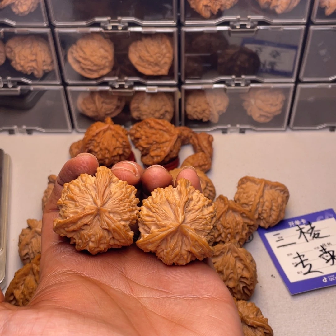 落***节吊坠文玩核桃盘山