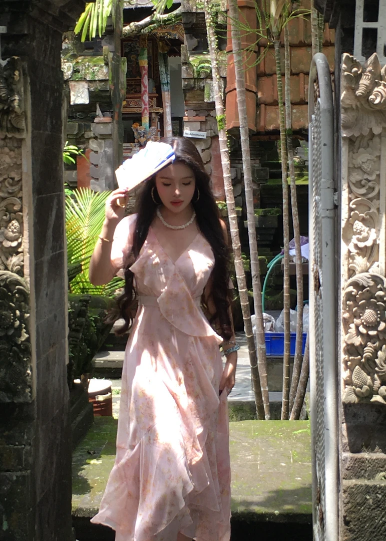 《新品》2025春夏款粉色印花两穿不规则裙摆连衣裙长裙M17