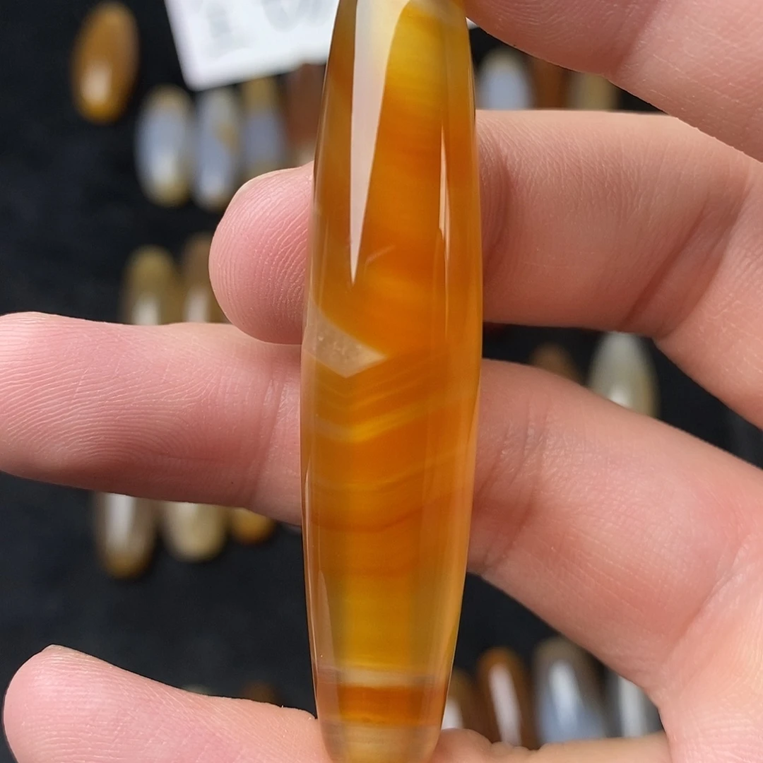 金***玉未镶嵌颈饰玛瑙/玉髓