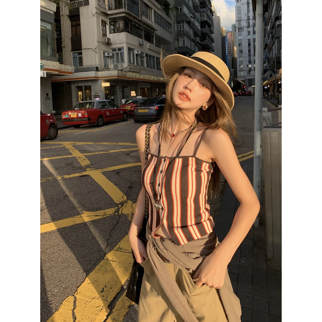 【撞色竖条吊带】夏季新款通勤街头宽松型撞色背心吊带ZAK258010