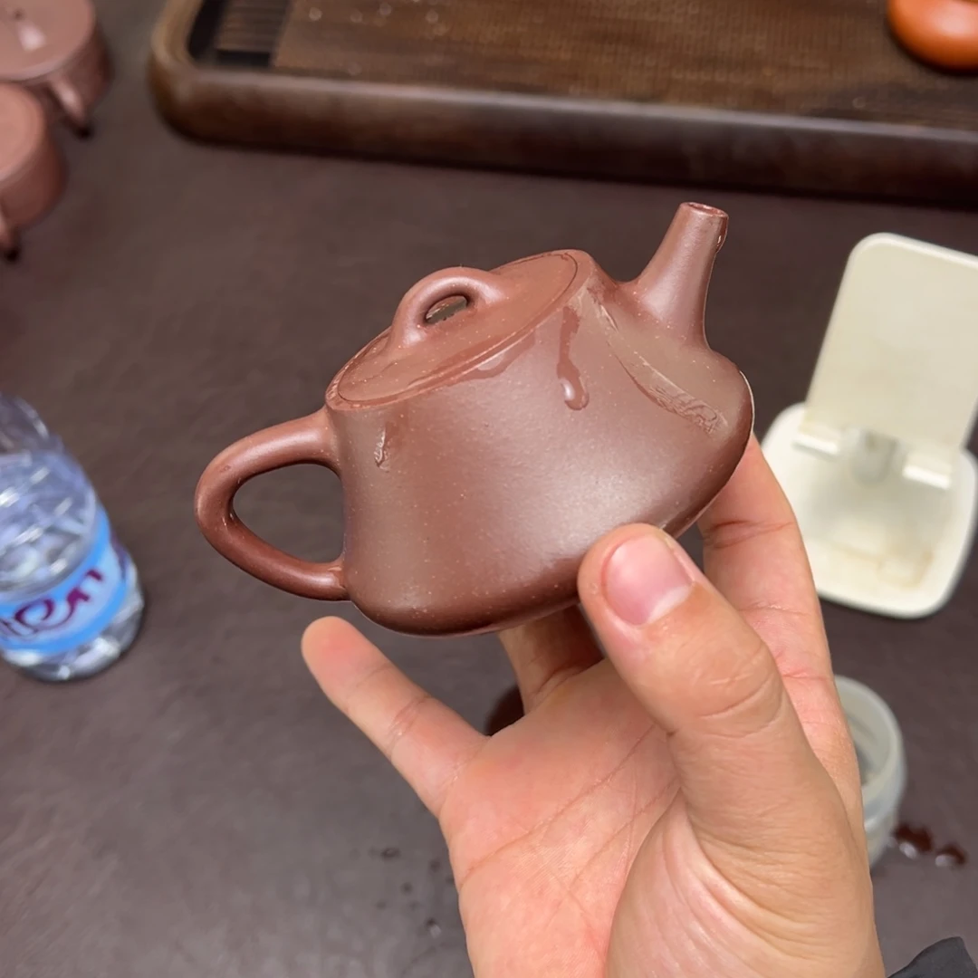 茶壶紫砂汽修厂和机械设备