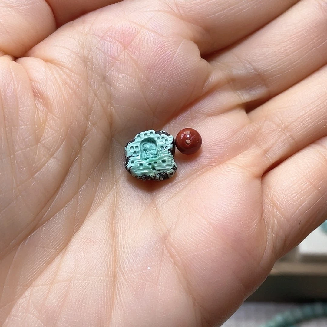 南红玛瑙配饰未镶嵌
