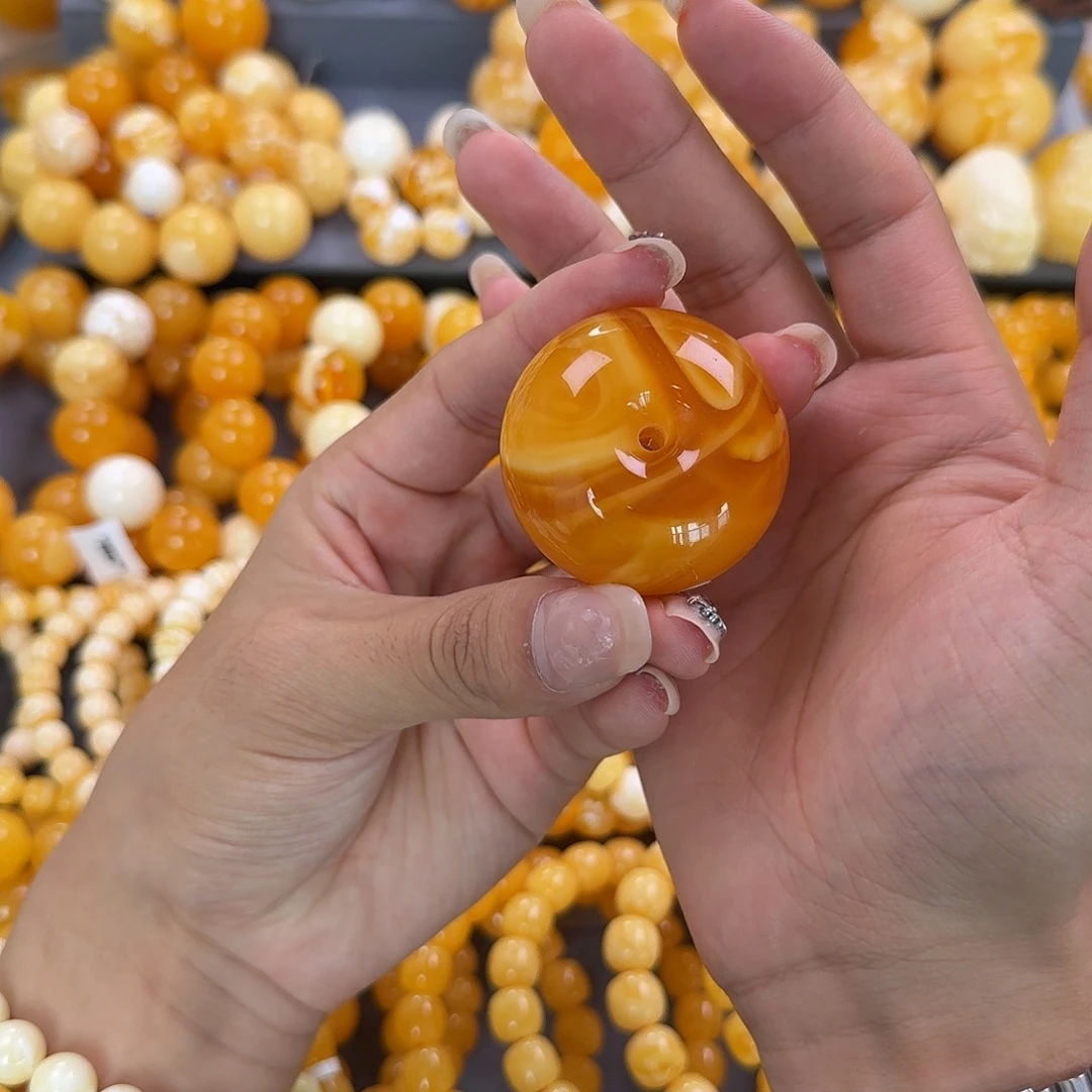 蜜蜡未镶嵌珠宝奇石